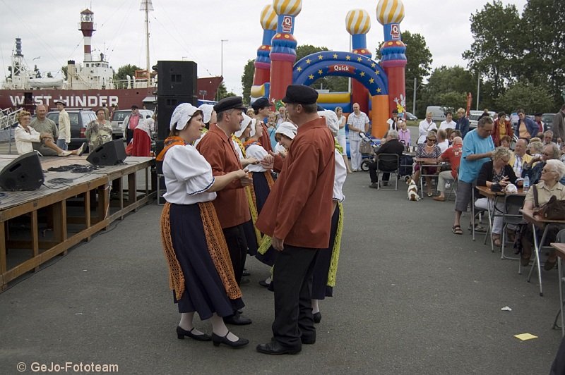 desloepevisserijfeestenzeebrugge2008foto14.jpg