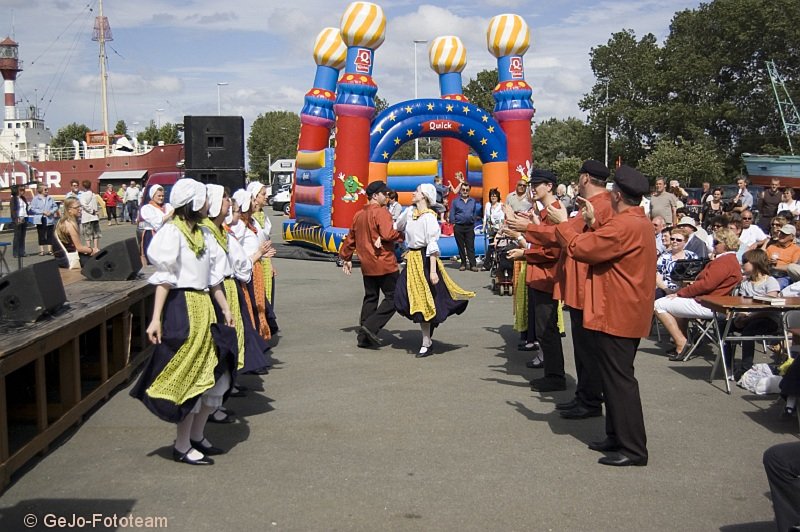 desloepevisserijfeestenzeebrugge2008foto28.jpg