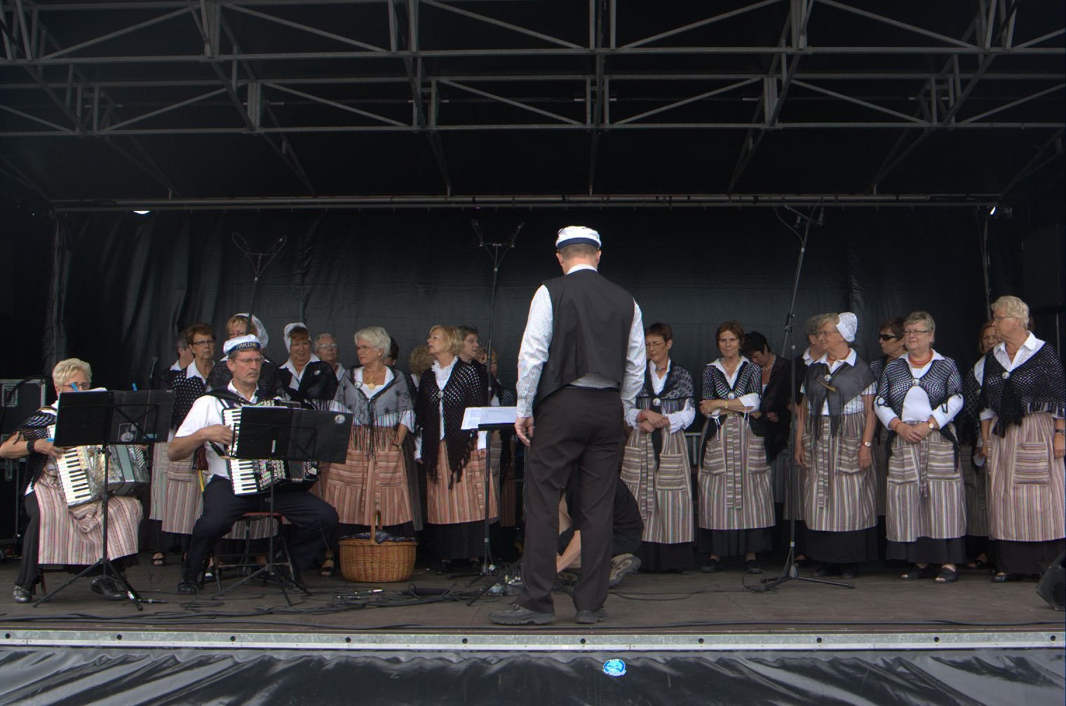 visserijfeestenzeebruggeoogtijfoto01.jpg