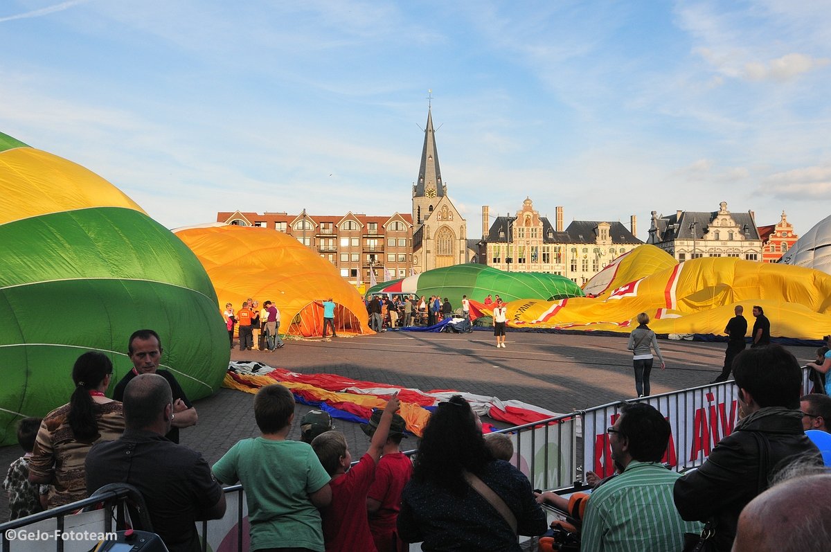 bevrijdingsfeestensintniklaasfoto001.jpg