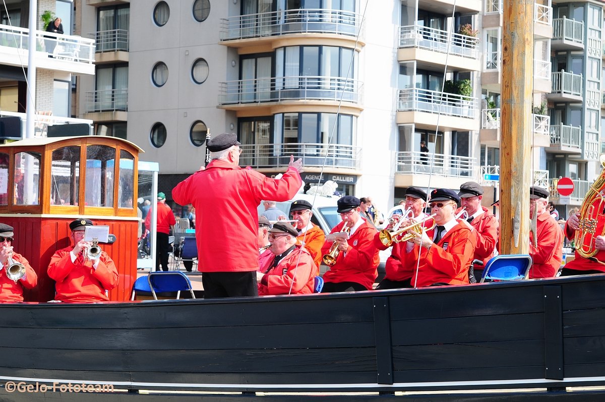 havenfeestenblankenbergestadsmuzikantenapperitiefconcertfoto027.jpg